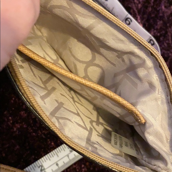 Calvin Klein zip wristlet wallet - Picture 7 of 7